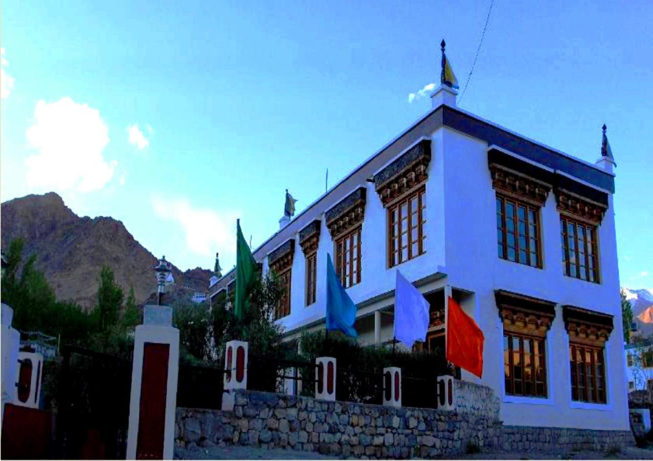 Hotel Mahay Palace Leh Dış mekan fotoğraf